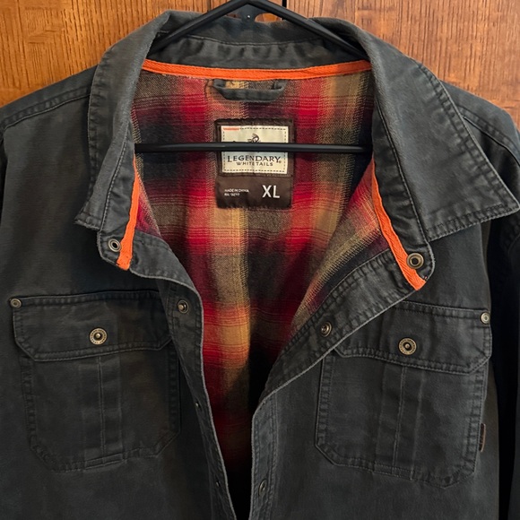 Legendary Whitetails - Picture 2 of 11